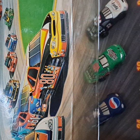 Bundle of 2 packs of winners circle micro machines - Picture 2 of 3